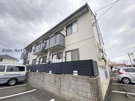 リヴェラーレ外観写真