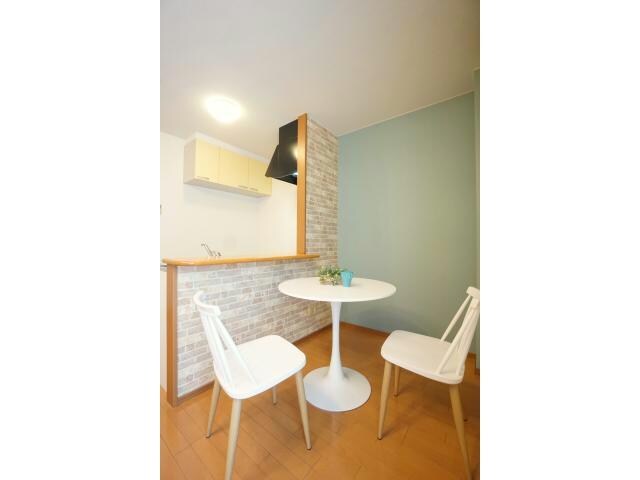 物件内観写真6　(人気の対面キッチン)