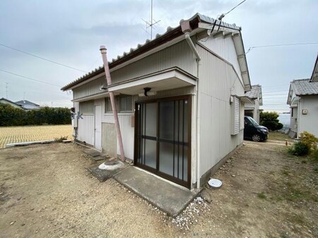一言貸家外観写真