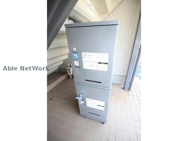 物件外観写真3　(宅配BOX付)