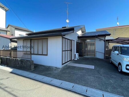 O貸家外観写真