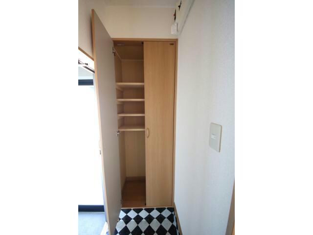 物件内観写真8　(シューズＢＯＸ)