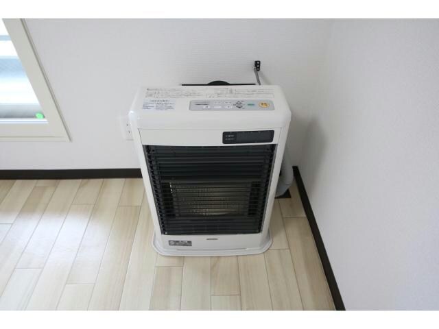 物件内観写真15　(灯油ストーブ１台付！)