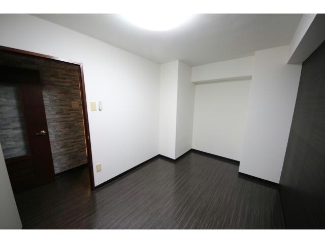 物件内観写真4　(洋室☆)