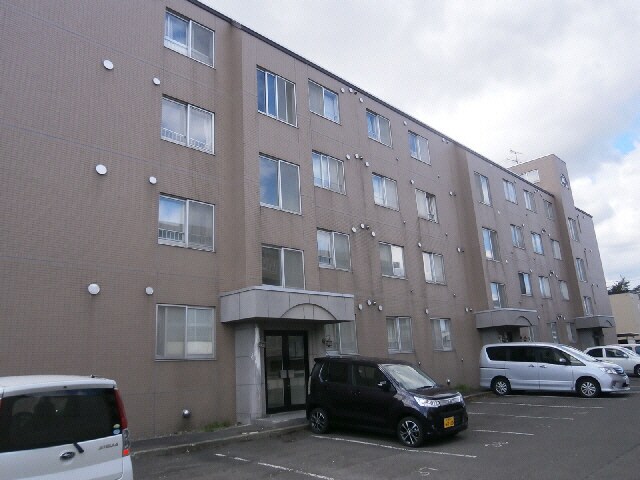 ニューシティー信濃　壱番館の物件外観写真