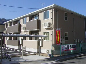 ニュードミール　ヒロ外観写真