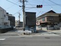 平岡　貸家