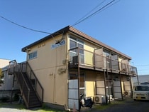 アルパンコーポＡ棟の外観写真