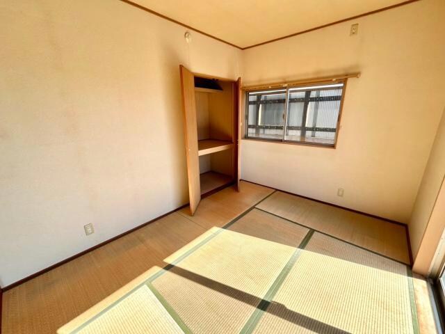 物件内観写真8　(洋室へリフォームします)