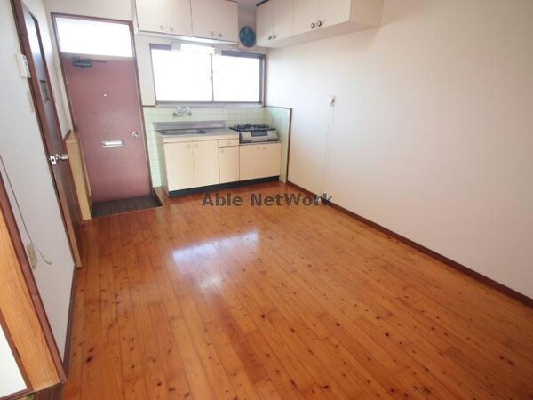 リビングダイニング