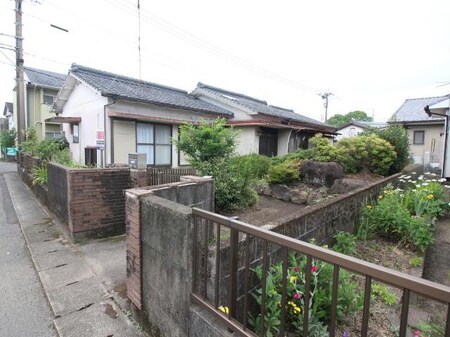 若葉貸家（７０号１番地）外観写真