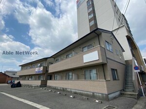 リバーパレスA外観写真