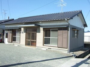 中田貸家外観写真