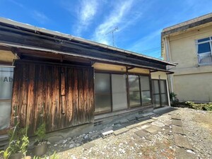 亀山貸家外観写真