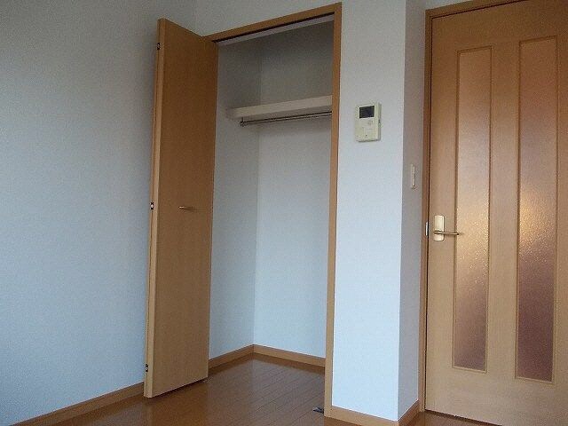 物件内観写真11　(収納)