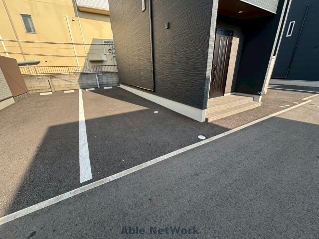 物件外観写真2　(E)