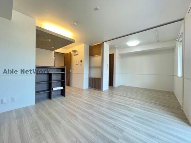 物件内観写真6　(同型反転)