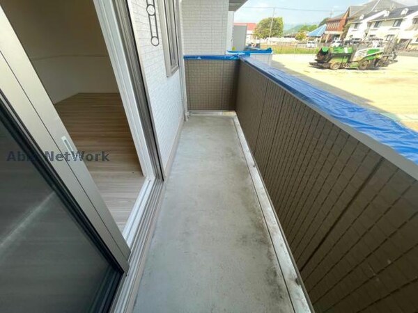 ベランダ・バルコニー(同型反転)