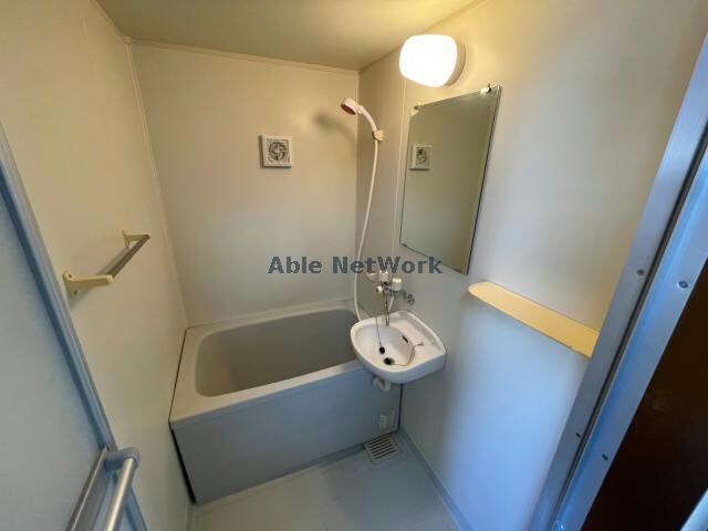 物件内観写真5　(※同型別号室)