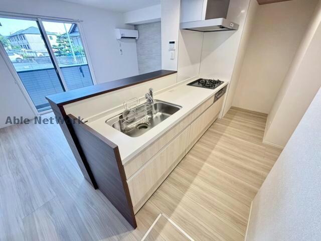 物件内観写真10　(同型反転)