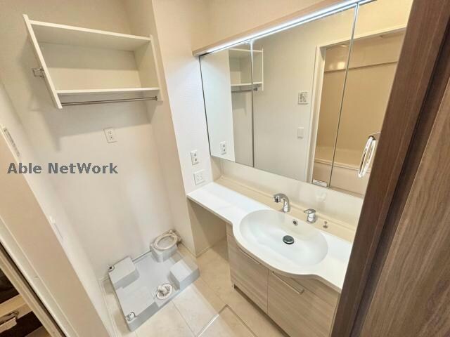 物件内観写真12　(同型反転)