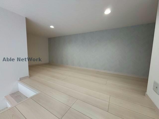 物件内観写真8　(同型別号室)