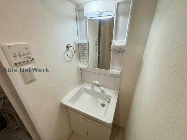 物件内観写真11　(同型別号室)