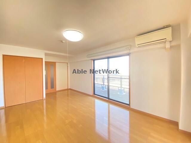 物件内観写真6　(同型　現況優先)