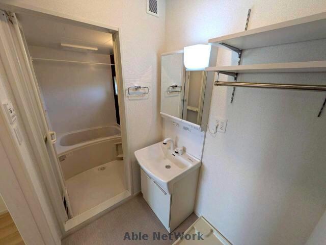 物件内観写真10　(同型反転)