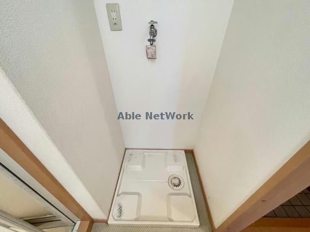 物件内観写真12　(左右反転同型タイプ　現況優先)