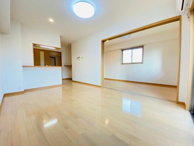 物件内観写真3　(同型　現況優先)