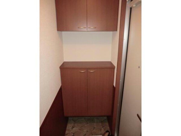 玄関回り(同型)