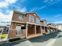 熊本市営バス 長嶺小学校前 2階建 築20年の外観写真