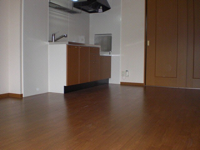 物件内観写真2　(※現況優先)