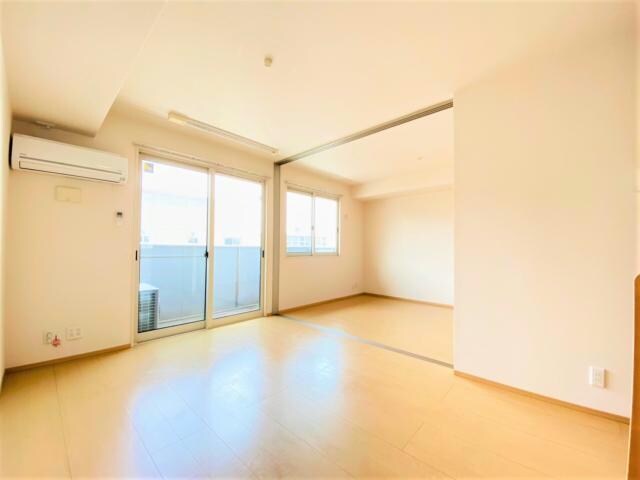 物件内観写真6　(同型反転)