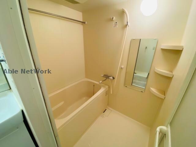 物件内観写真12　(同型反転)