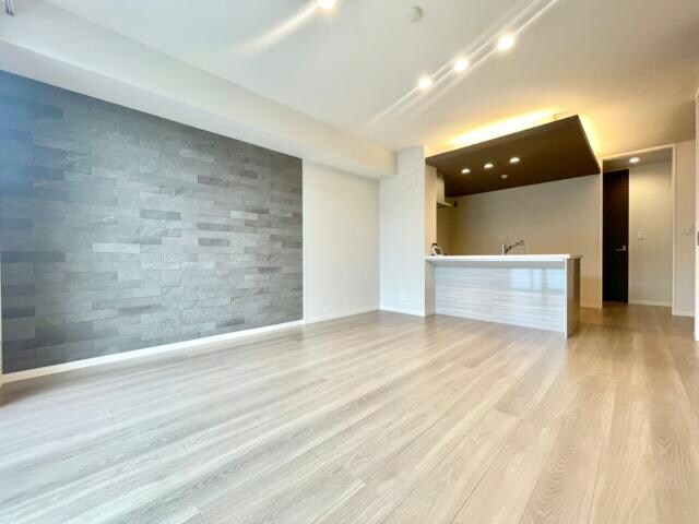 物件内観写真3　(同型　現況優先)