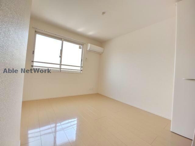 物件内観写真7　(同型反転タイプ)