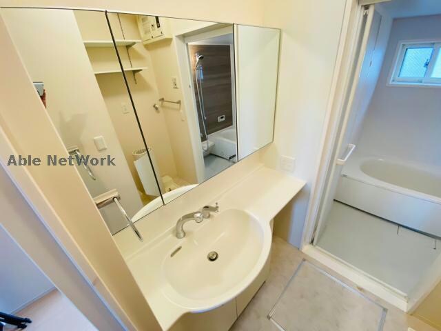 物件内観写真9　(同型モデル)