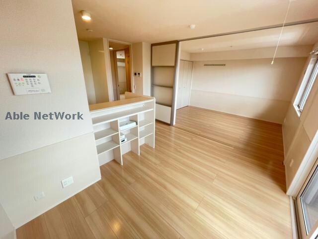 物件内観写真4　(※同型反転タイプ)