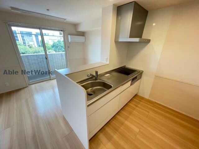 物件内観写真7　(※同型反転タイプ)