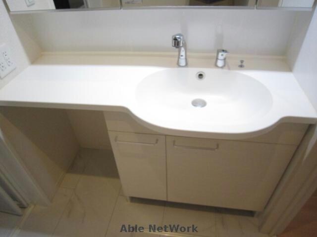 物件内観写真8　(同型反転)