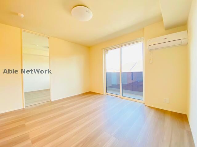 物件内観写真17　(別号室写真)