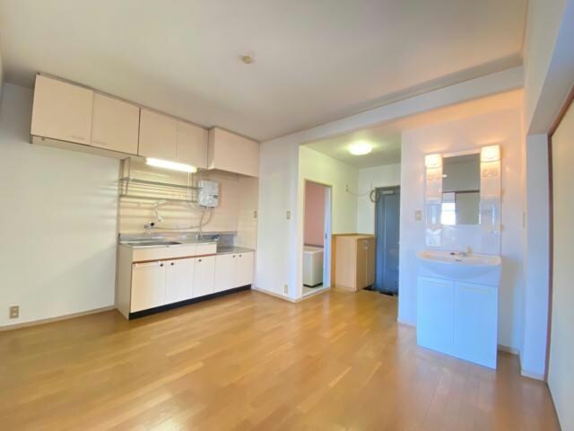 物件内観写真4　(別号室同型　※現況優先)