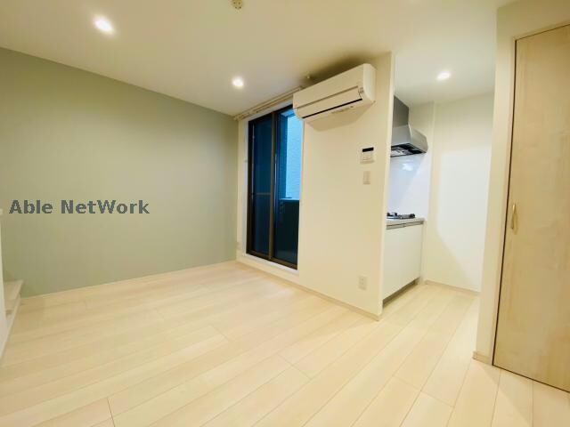 物件内観写真3　(同型別号室)