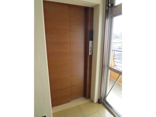 物件外観写真3　(EV)