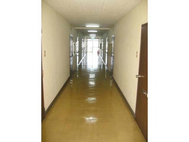 物件外観写真4　(通路)