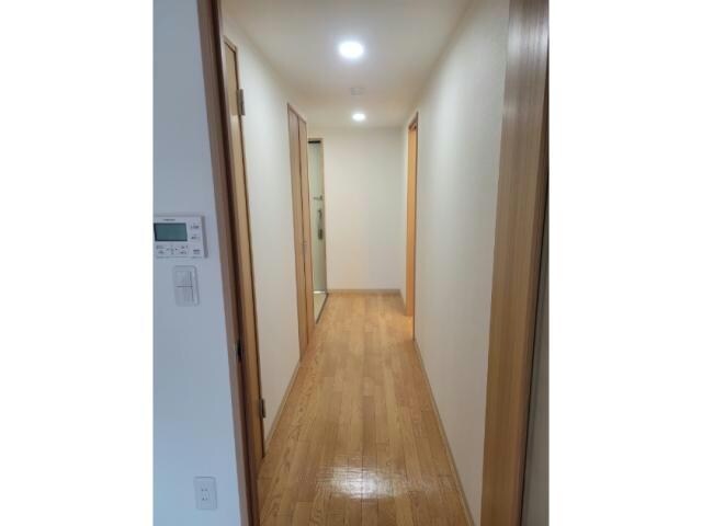 物件内観写真20　(廊下)