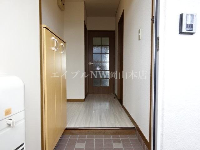 物件内観写真14　(玄関)