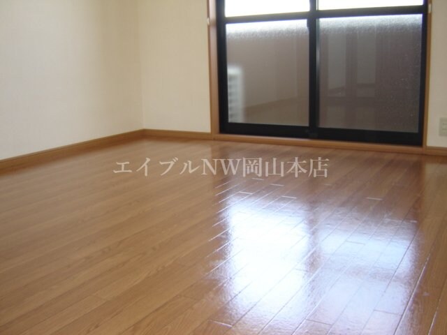 物件内観写真7　(洋室)